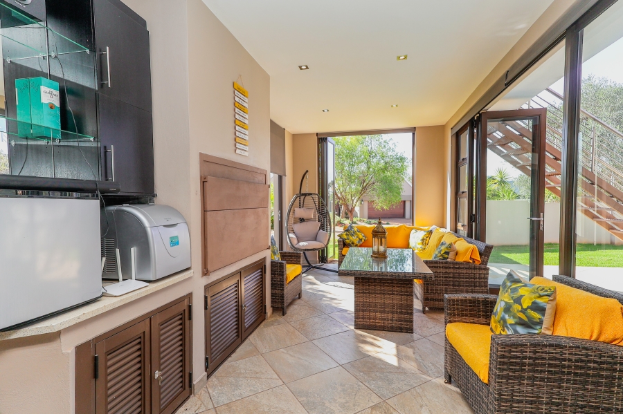 3 Bedroom Property for Sale in The Coves North West